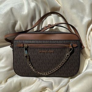 Michael Kors Jet Set Large Logo Crossbody Bag